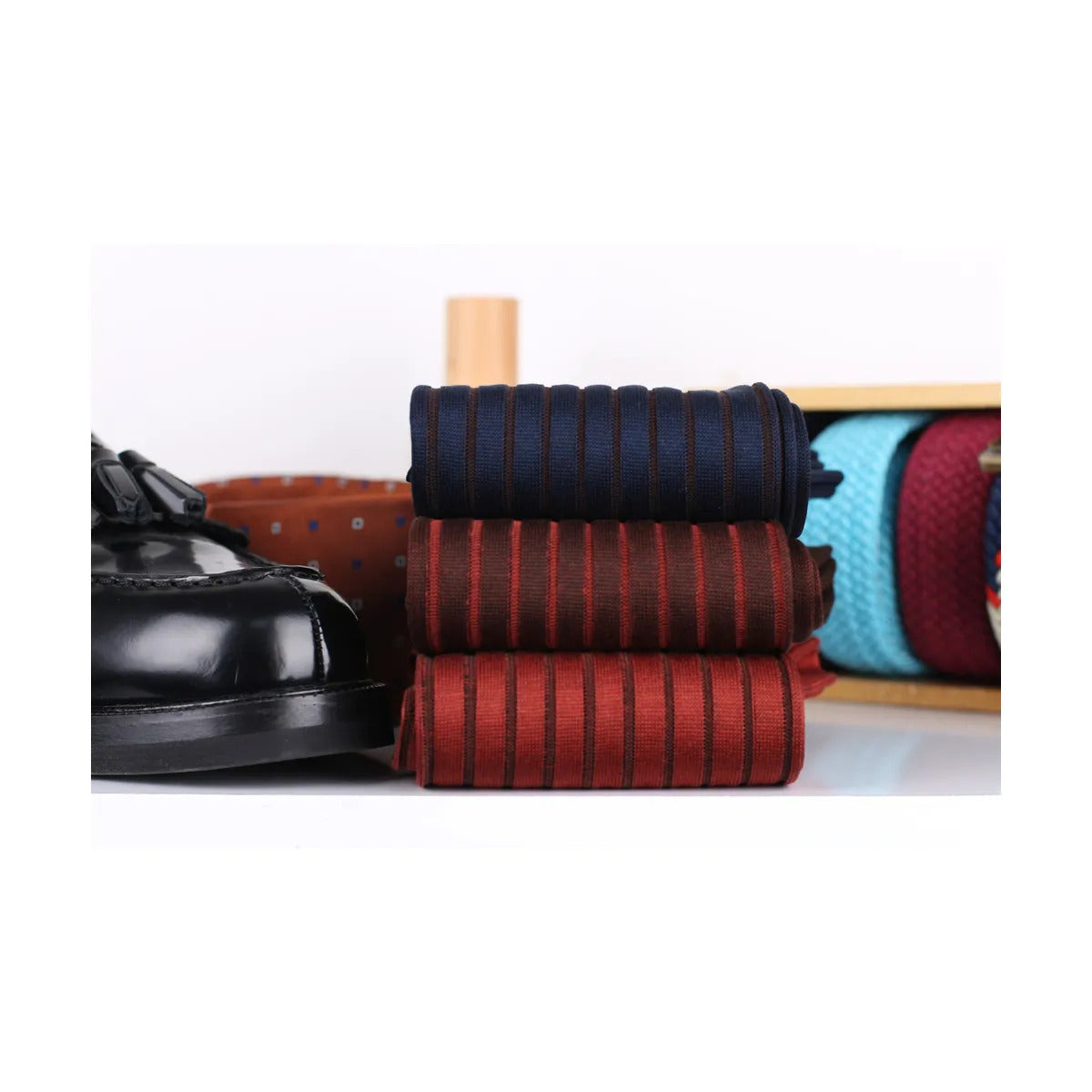 Viccel / Celchuk Mid Calf Shadow Stripe Cotton Socks